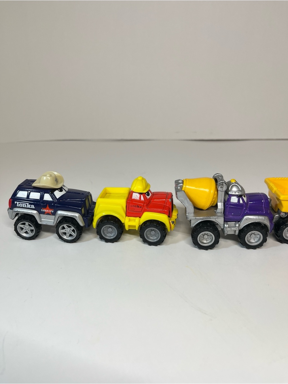 Vintage 2000 / 2001 Tonka Maisto Lot Lil Chuck & Friends Trucks Cowboy Cement - Picture 4 of 16